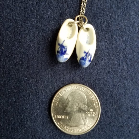Vintage Blue Delft Porcelain Necklace/Dutch Clogs Pendant - Picture 4 of 6